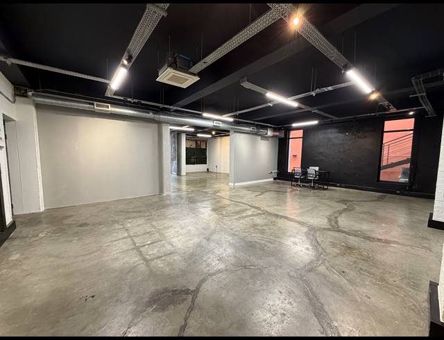 177M² BUILDING TO LET IN CAPE TOWN CITY CENTRE
